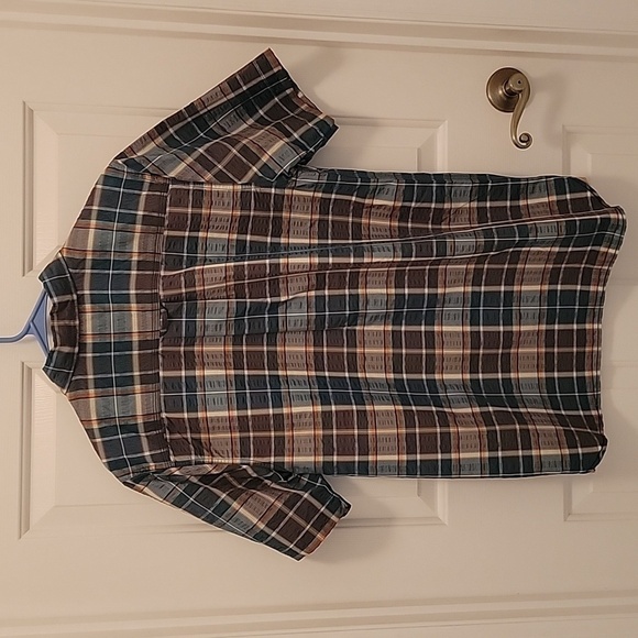 The North Face Short Sleeve Shirt, Button Down, Textured Fabric, Size M, NWOT. - Picture 4 of 4